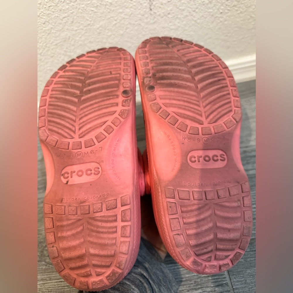 Pink crocs - Picture 4 of 5